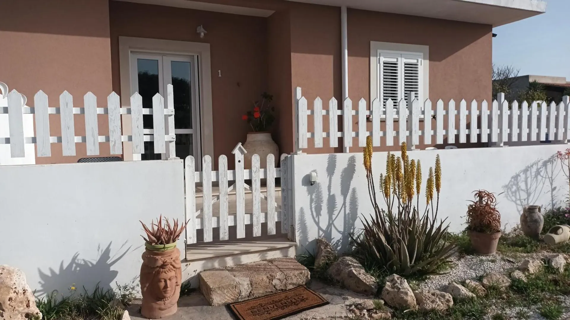Villa Chimera Pachino 0*,  Italia