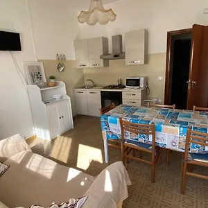 https://vacanzemarecervia-appartamenti.emilia-romagnahotels.net